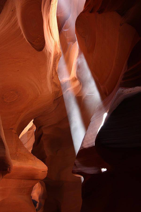 Sunbeams in Upper Antelope Slot Canyon 16 Photograph by Jean Clark