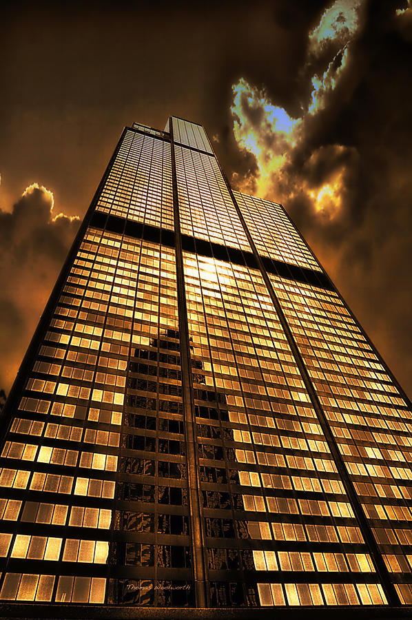City Photograph - Sundown At Willis Sears Tower by Thomas Woolworth