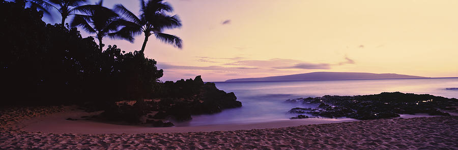 Nature Photograph - Sundown On North Shore, Oahu, Hawaii by Panoramic Images