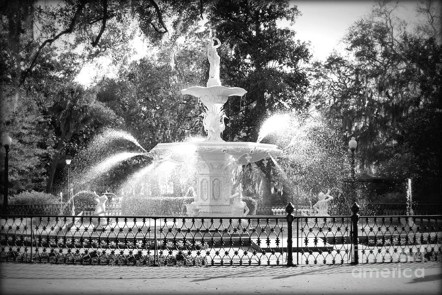 Sunlight through Savannah Fountain with Vignette Photograph by Carol Groenen