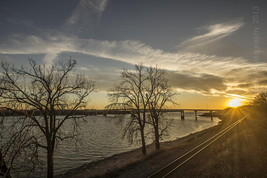 Sunrays Over The Mississippi River Photograph by Paul Brooks