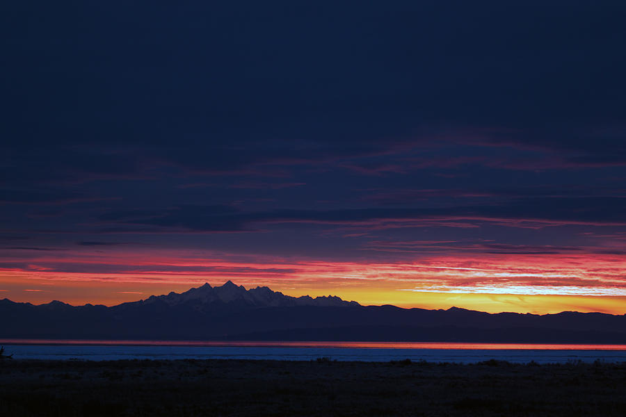 Nature Photograph - Sunrise 1 by Ed Nicholles
