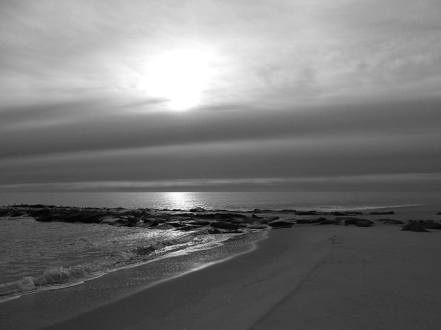 Sunrise At The Shore Photograph by Joe  Burns