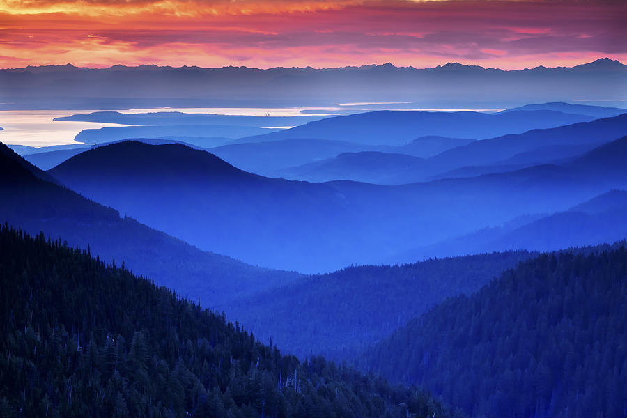 Mountain Photograph - Hurricane Ridge Sunrise by Kyle Wasielewski