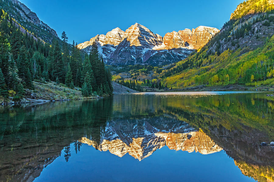 Sunrise on Maroon Bells Photograph by Willie Harper