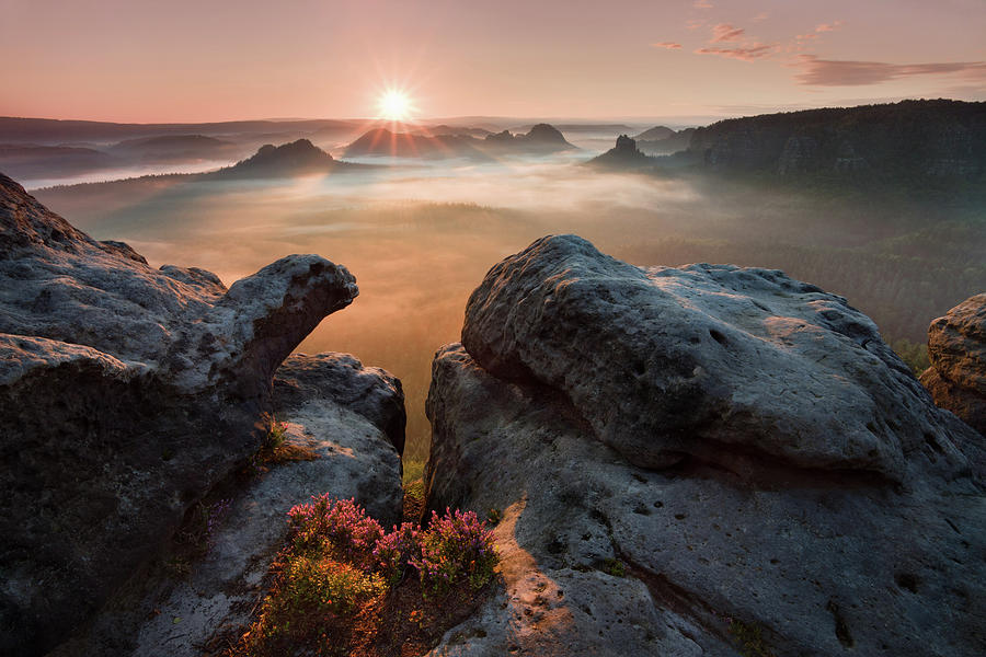 Sunrise On The Rocks Photograph by Daniel ?e?icha