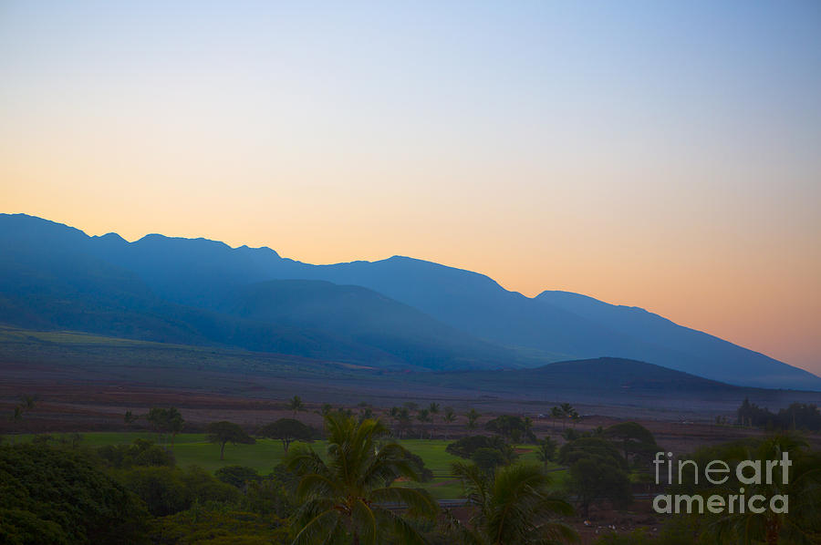 Sunrise over Maui Hawaii Photograph by Diane Diederich