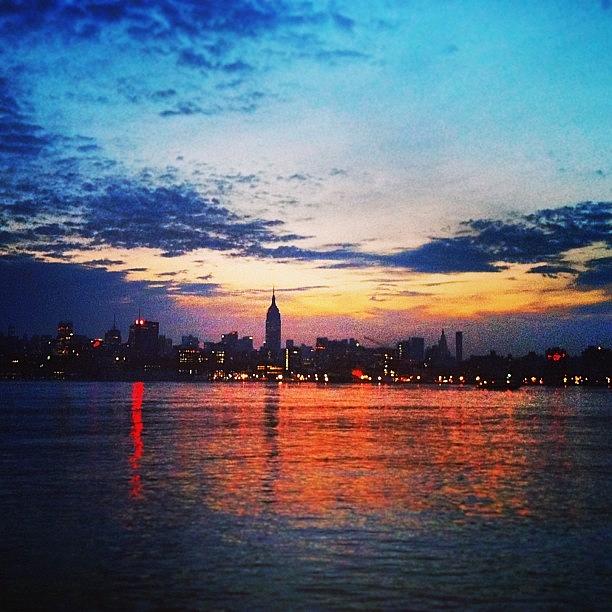 New York City Photograph - Sunrise Run Along The Hudson #nyc by Melyssa Cramer