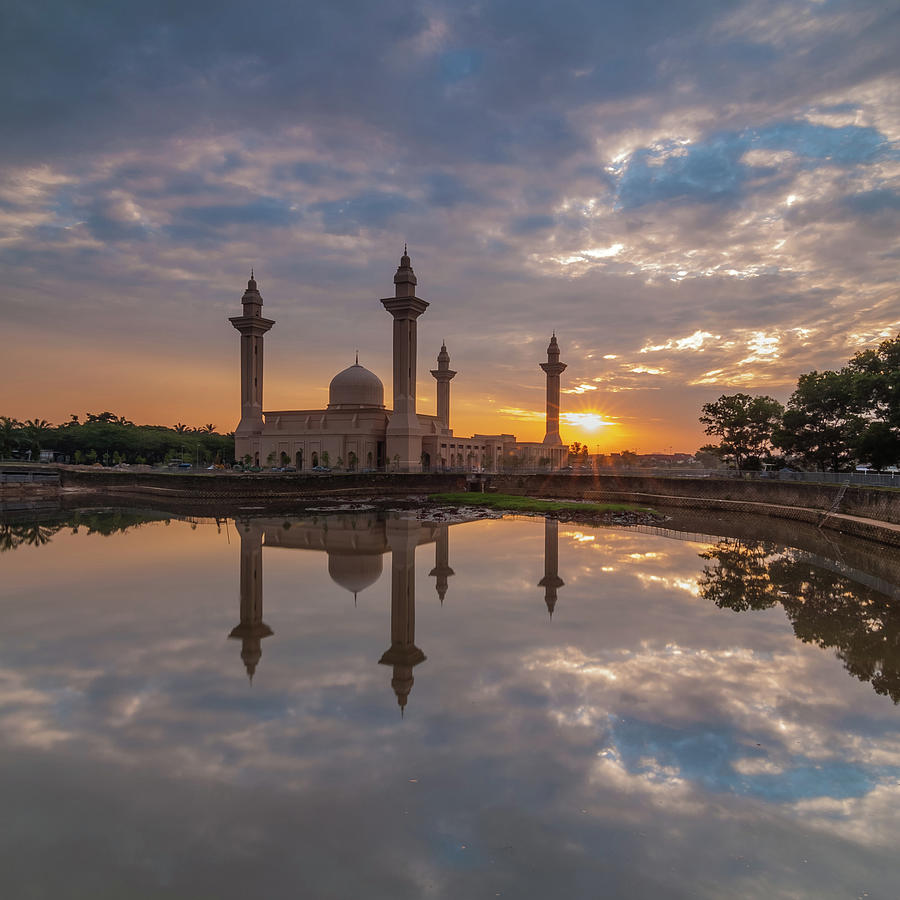Sunrise-tengku Ampuan Jemaah Mosque Photograph by Azirull Amin Aripin
