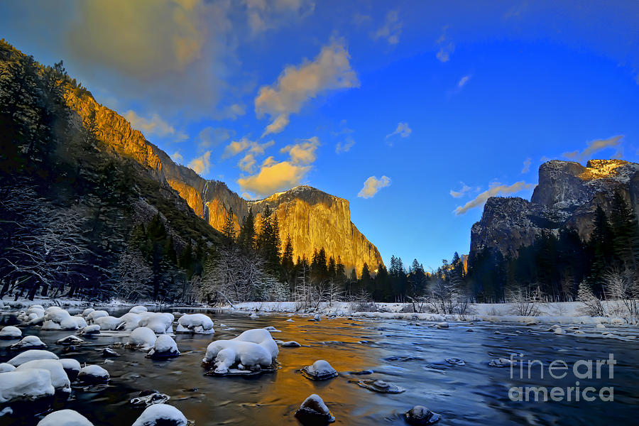 Yosemite National Park Photograph - Sunrise Yosemite Valley by Peter Dang
