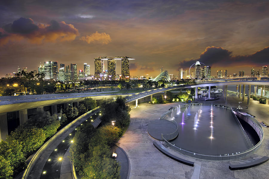 Singapore Photograph - Sunset at Marina Barrage by David Gn Singapore Photograph - Sunset at Marina Barrage by David Gn