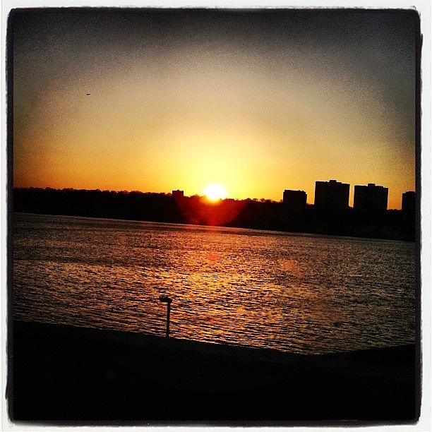 Sunset Photograph - #sunset At The Hudson River! #nyc #nj by Luis Alberto