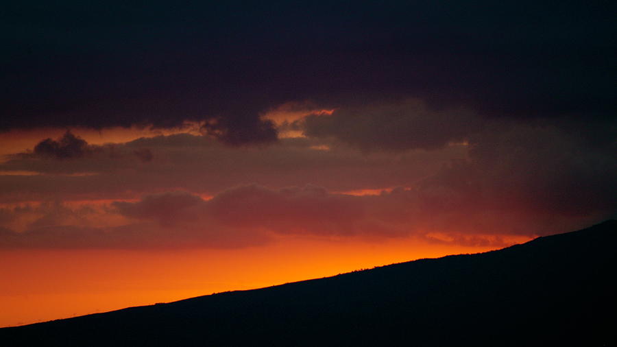Stunning sunsets beyond the Waianae mountain range Photograph by Lehua Pekelo-Stearns