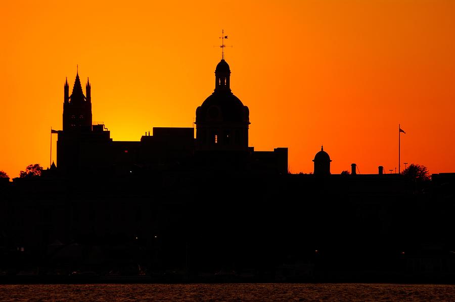 Sunset Photograph - Sunset City Semi-Silhouette by Paul Wash