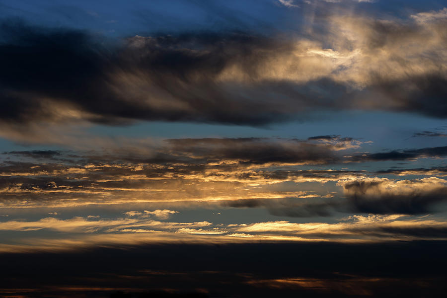 Sunset Cloudscape Backgrounds Photograph by Hh5800