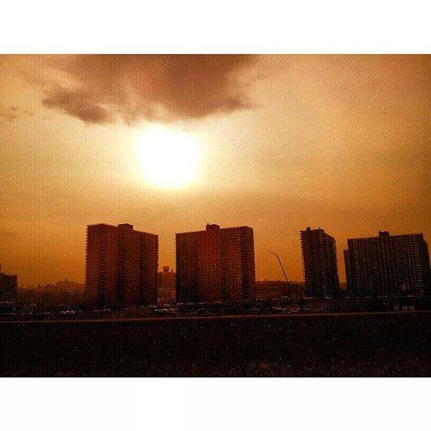 Sunset. East River Photograph by Radiofreebronx Rox