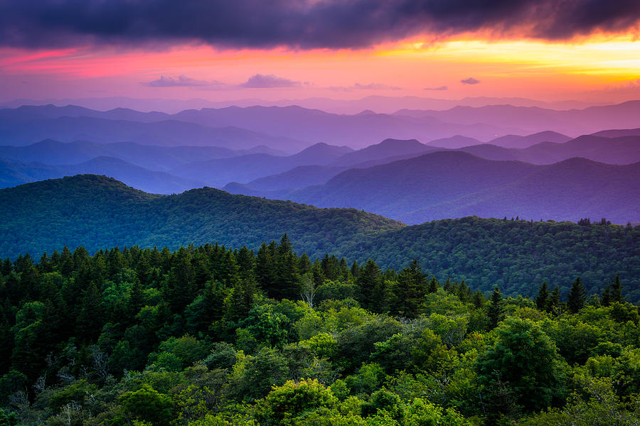 Sunset From Cowee Mountains Overlook On The Blue Ridge Parkway North ...