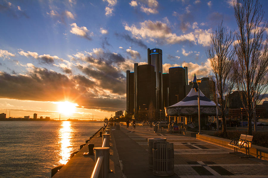 Sunset in Detroit Photograph by John McGraw - Pixels