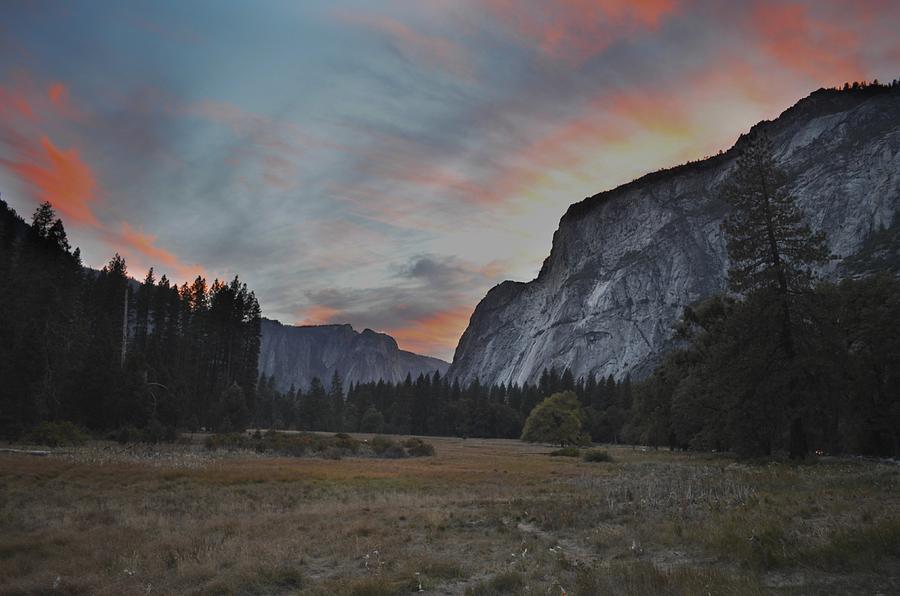 Sunset in Yosemite Valley Photograph by Alex King