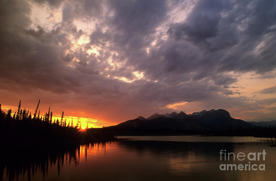 Sunset Jasper Lake Photograph by Bob Christopher