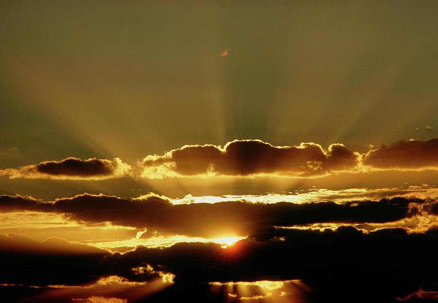 Sunset by Jerry Mason/science Photo Library.