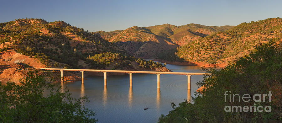 are dogs allowed at don pedro lake