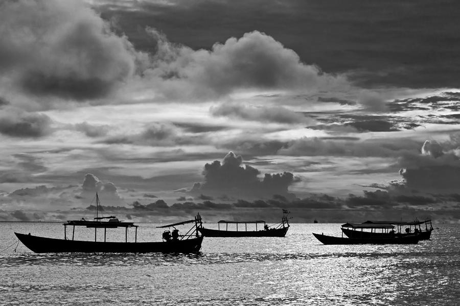 Sunset over the Gulf of Thailand Black and White Photograph by David Freuthal