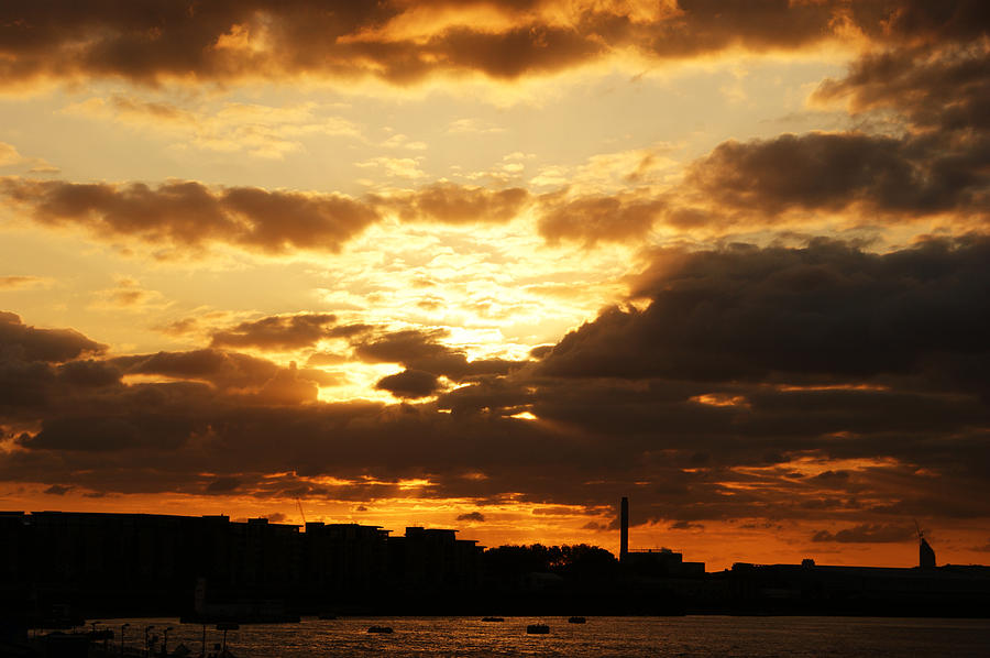 Sunset over the Thames from Greenwich Photograph by Deborah Runham