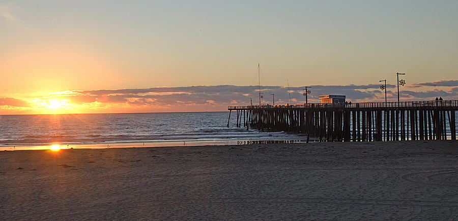 Sunset Pismo Beach Pier Photograph by William Kimble