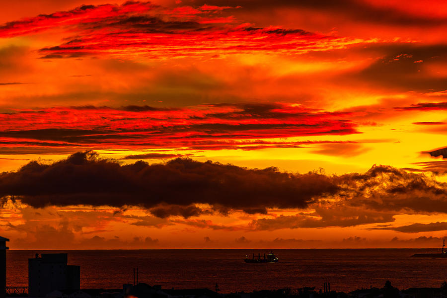 Sunset Wow2 Photograph by Joseph Amaral
