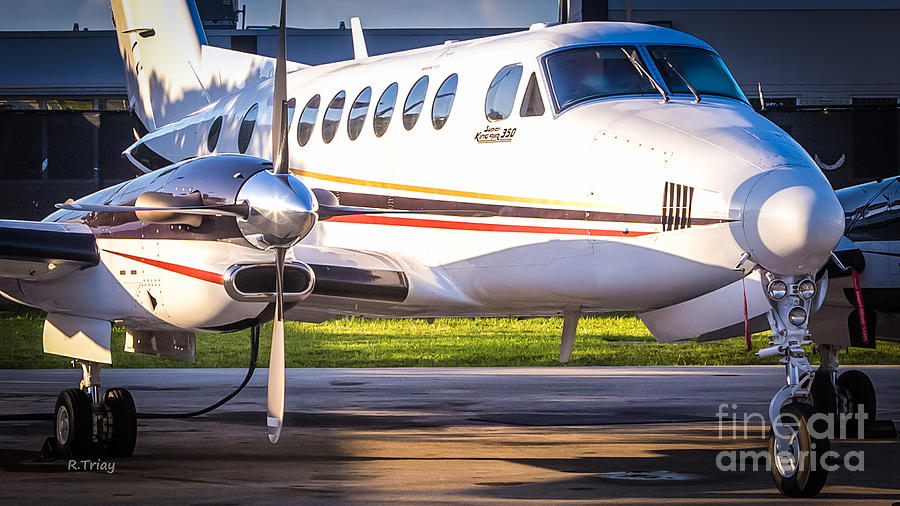 Super King Air 350 Photograph by Rene Triay FineArt Photos