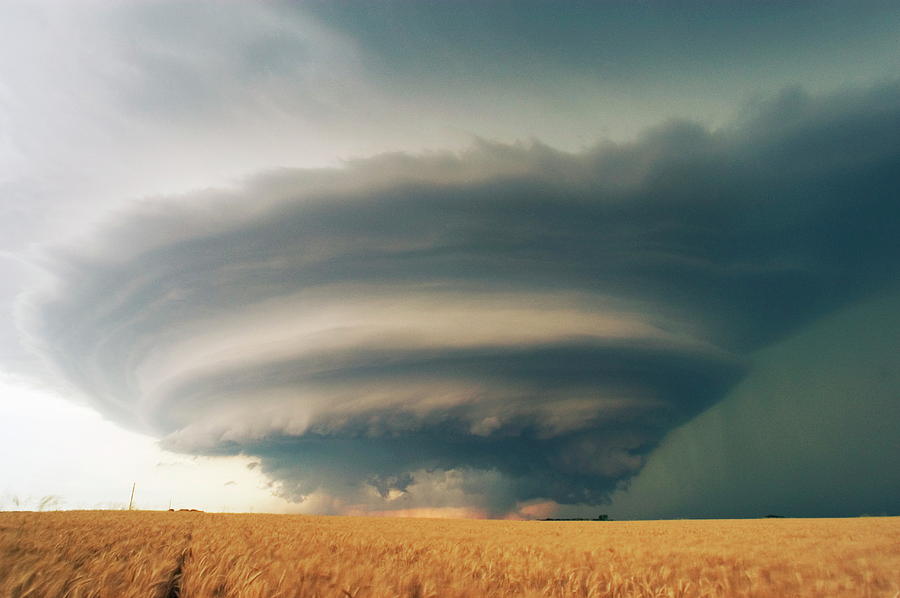 Cloud Photograph - Supercell Thunderstorm by Jim Reed/science Photo Library