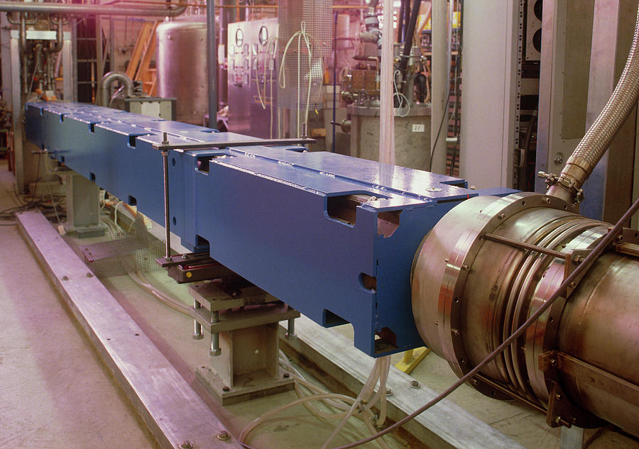 Magnet Photograph - Superconducting Magnet by David Parker/science Photo Library