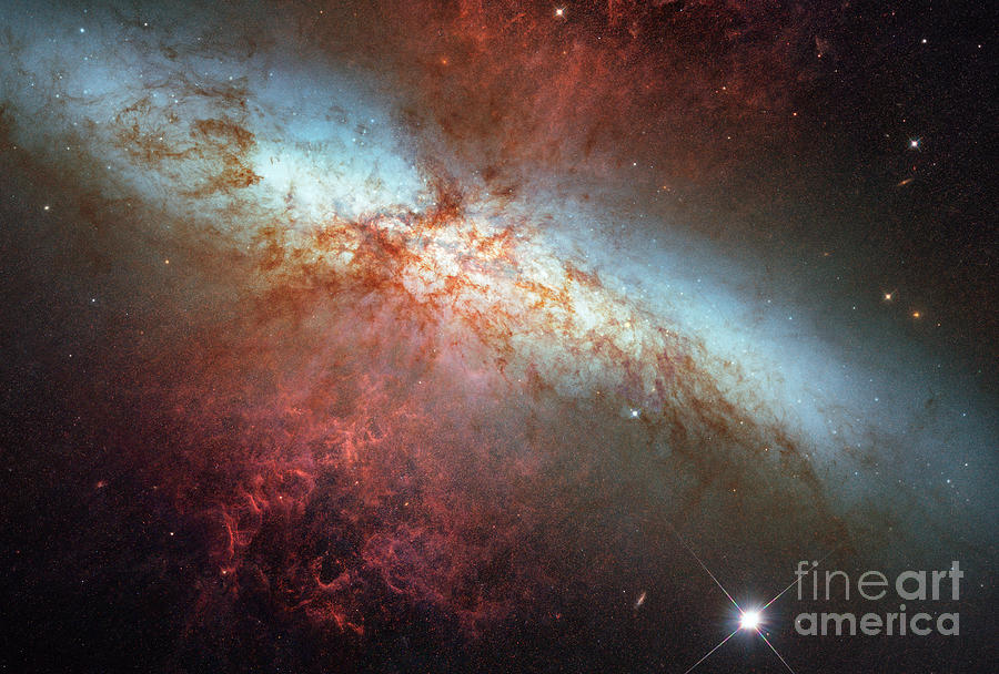 Supernova In Nearby Galaxy M82 Photograph by Science Source
