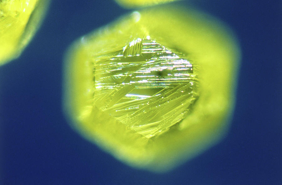 Surface Of A Synthetic Diamond Photograph by Sinclair Stammers/science Photo Library