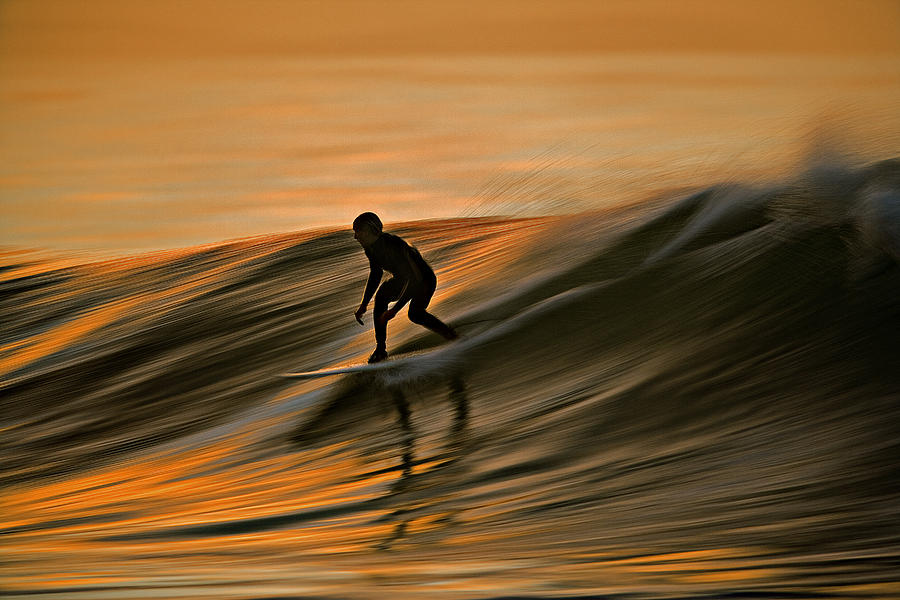 Surfing Liquid Copper C6J2144 Photograph by David Orias
