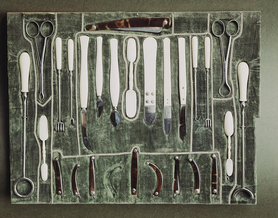 Surgical Instruments, 18th Century Photograph by Tomsich