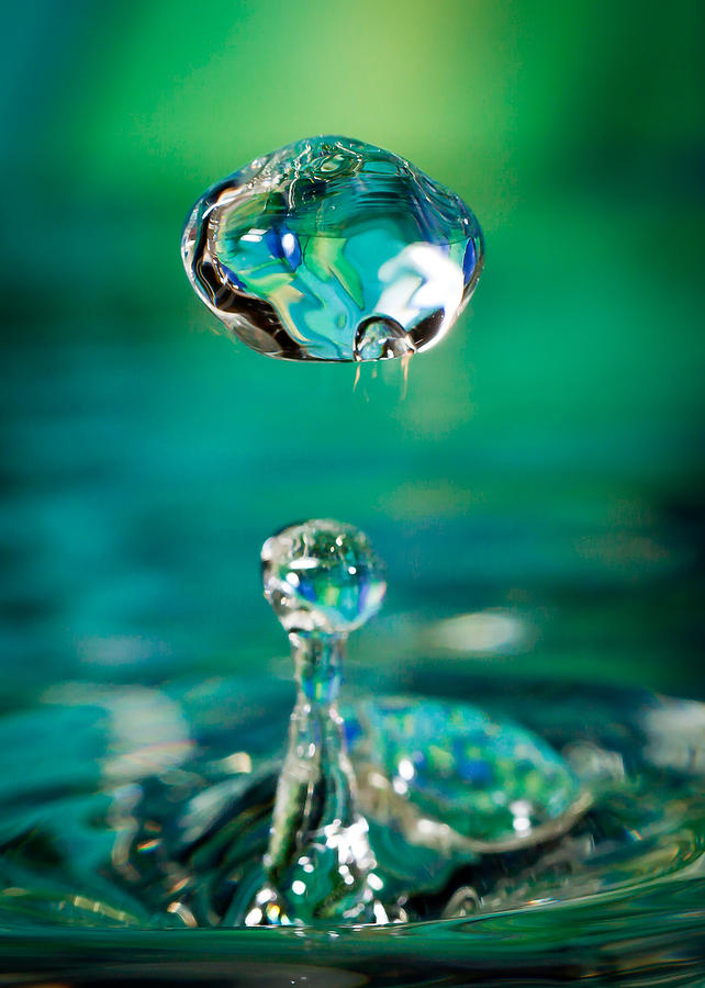 Abstract Photograph - Suspended Drop in Blues and Greens by Jim Finch