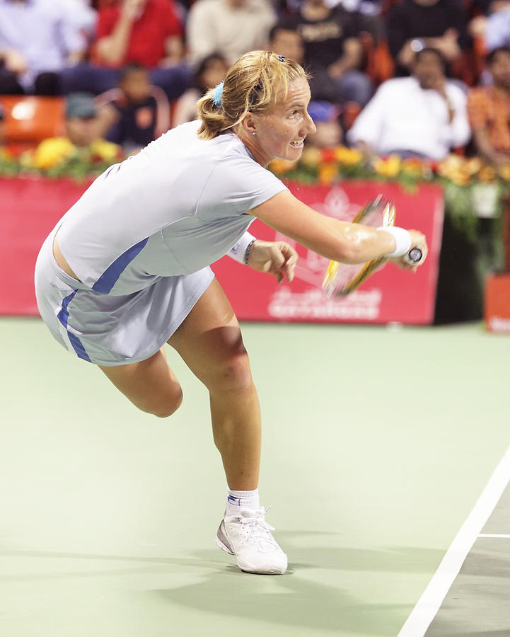 Svetlana Kuznetsova in action Photograph by Paul Cowan