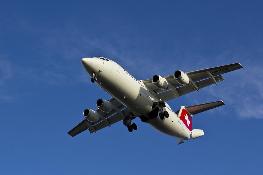 Swiss Air BAE 146 Photograph by David Pyatt