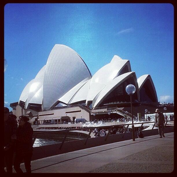 Opera Photograph - Sydney Opera House! 
#sydney #opera by Shane Bennett