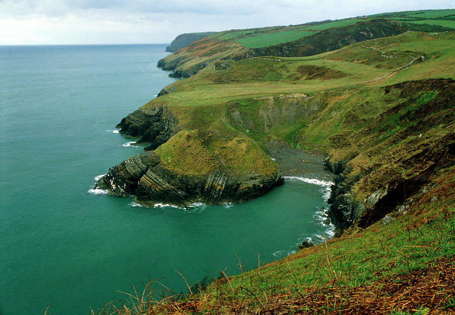 Synclinal Folding On Coast Of Wales Photograph by Sinclair Stammers ...