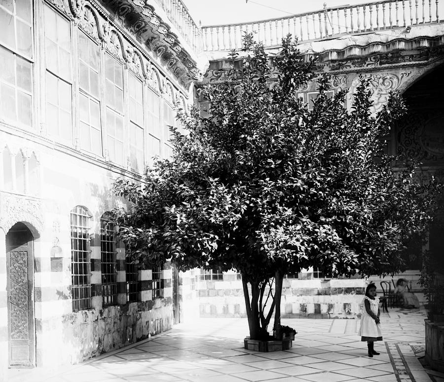 Syria Courtyard, C1910 Photograph by Granger