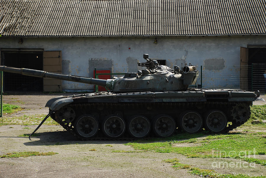 T-72 /4/ Photograph by Oleg Konin