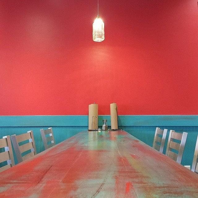 Abstract Photograph - Taco Table by Sean Wray