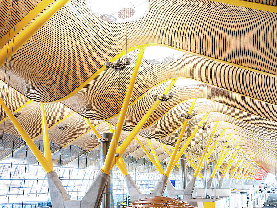 T4 Madrid Barajas Airport Photograph by Ferrantraite