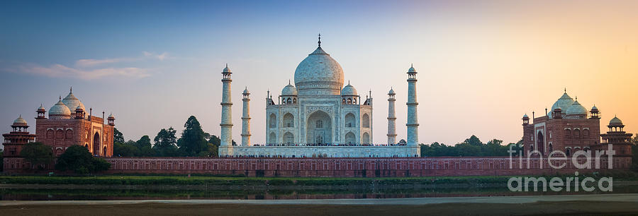 Taj Mahal Panorama Photograph by Inge Johnsson