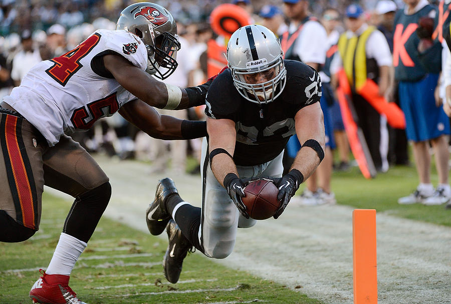 Tampa Bay Buccaneers V Oakland Raiders Photograph by Thearon W. Henderson Tampa Bay Buccaneers V Oakland Raiders Photograph by Thearon W. Henderson