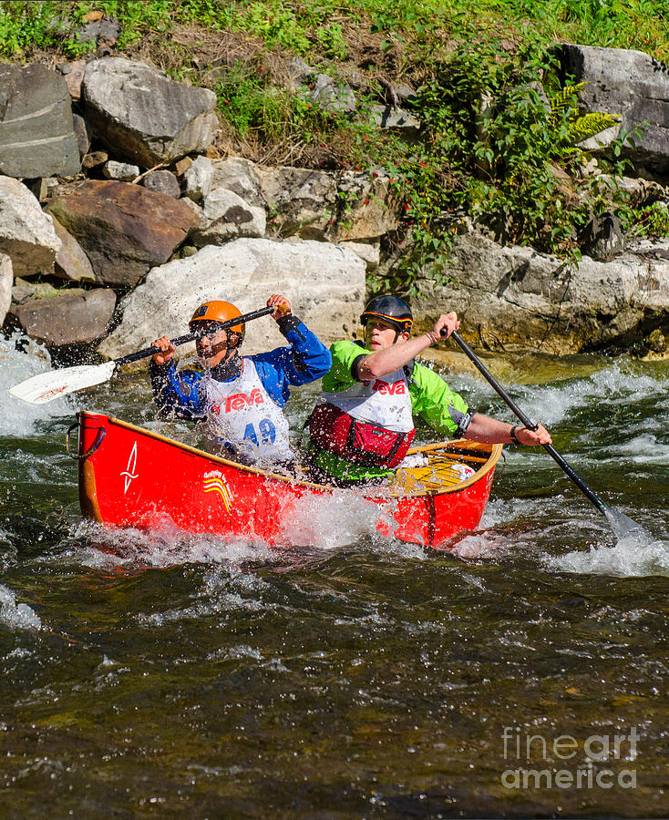 Tandem whitewater canoe Photograph by Les Palenik