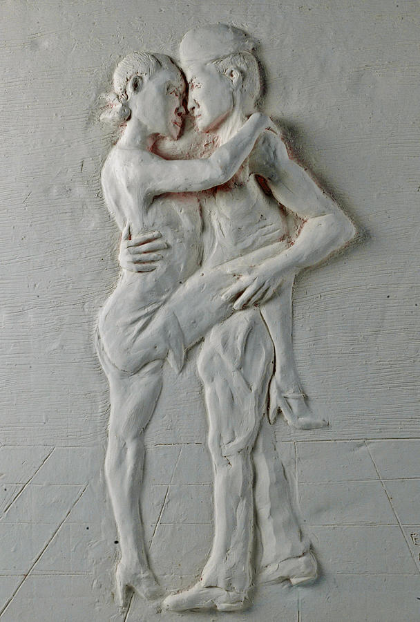 Tango? Sculpture by Eduardo Gomez